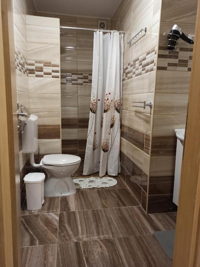 Studio Apartments Una コレニツァ エクステリア 写真