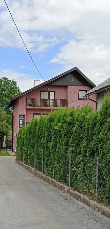 Studio Apartments Una コレニツァ エクステリア 写真